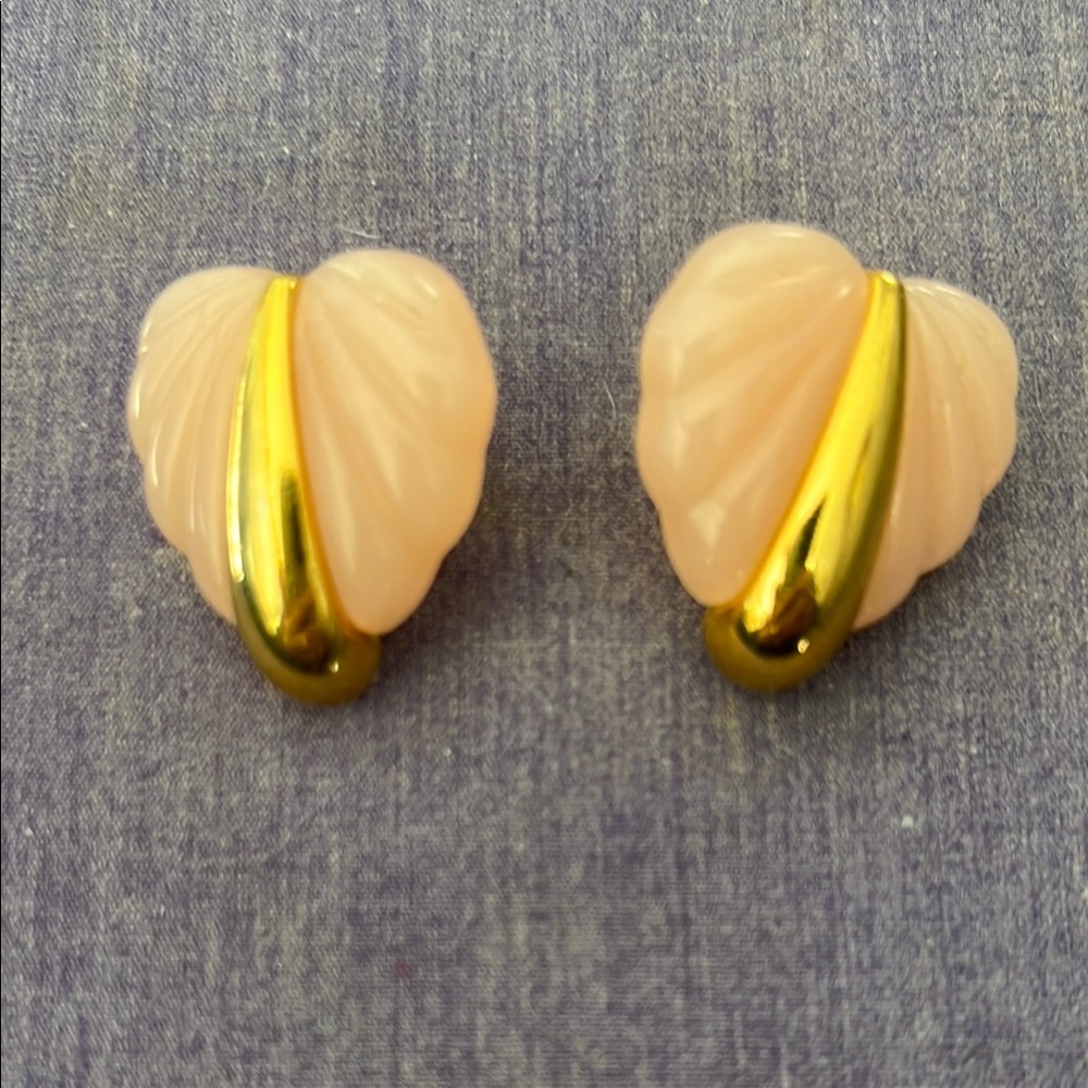 Vintage Avon Elegant Gold and Pink Leaf Earrings